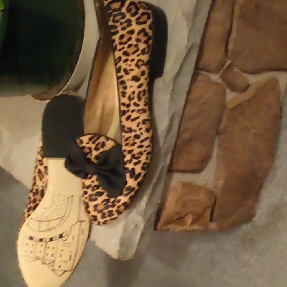 Bella-Vita Loafers - Picture 3 of 5